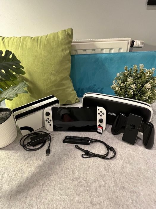 Sprzedam Nintendo OLED