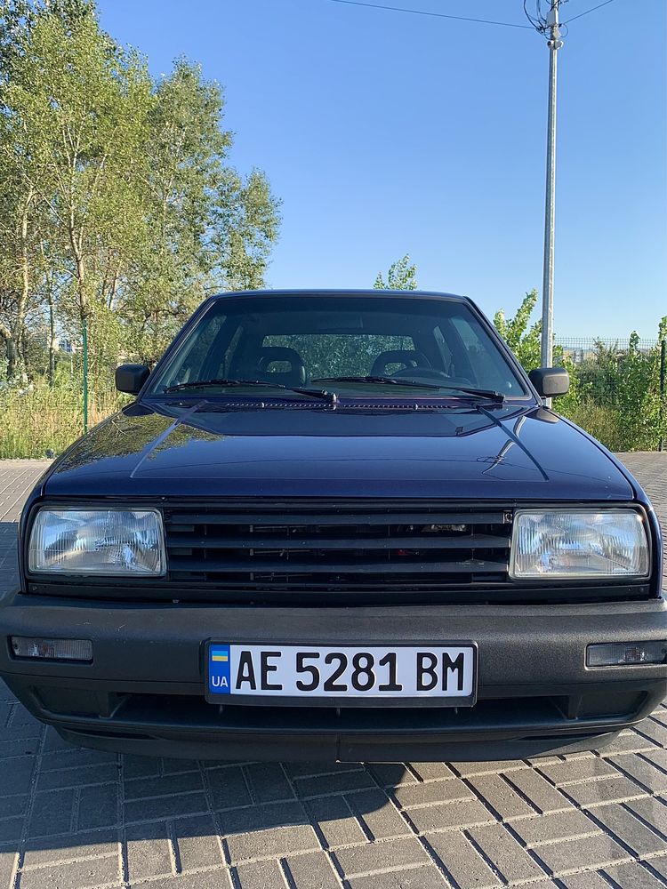 Продам Volkswagen Golf 2 1.8