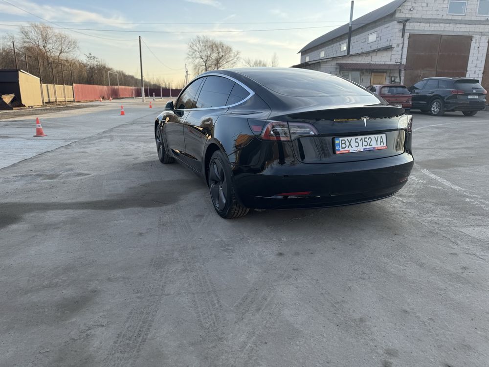 TESLA MODEL 3 2019року