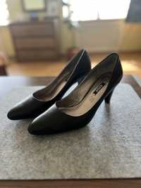 Жіноче взуття ECCO (UGG)