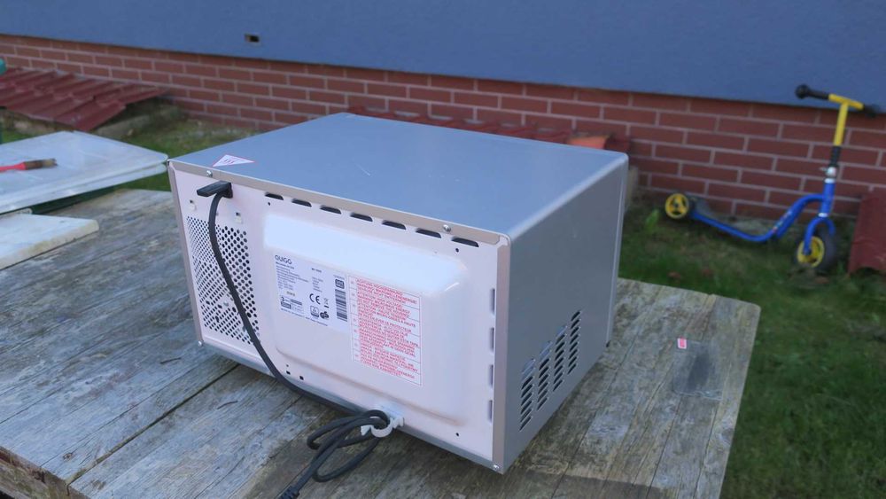 Kuchenka mikrofalowa Quigg MD16550 grill