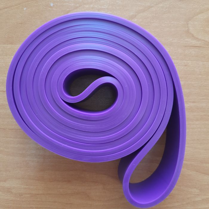 Резиновая петля  сиреневая эспандер резинка 32мм 2м 15 39  кг