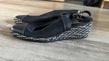 Sandały na koturnie zakryte palce 38 Mina shoes