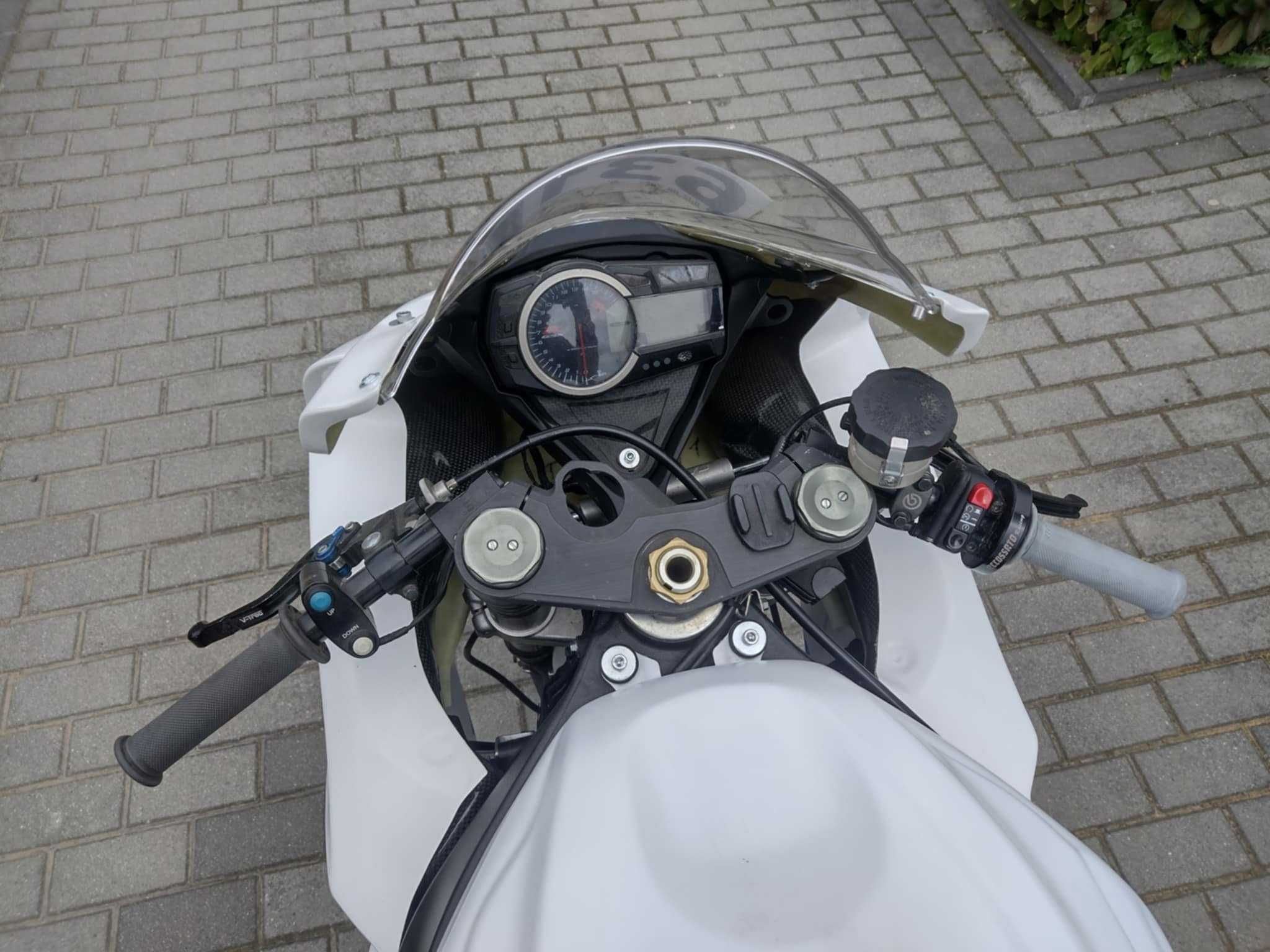 Suzuki GSXR 600 L5 2015 Ohlins tor torowka torowanie r6 zx6r