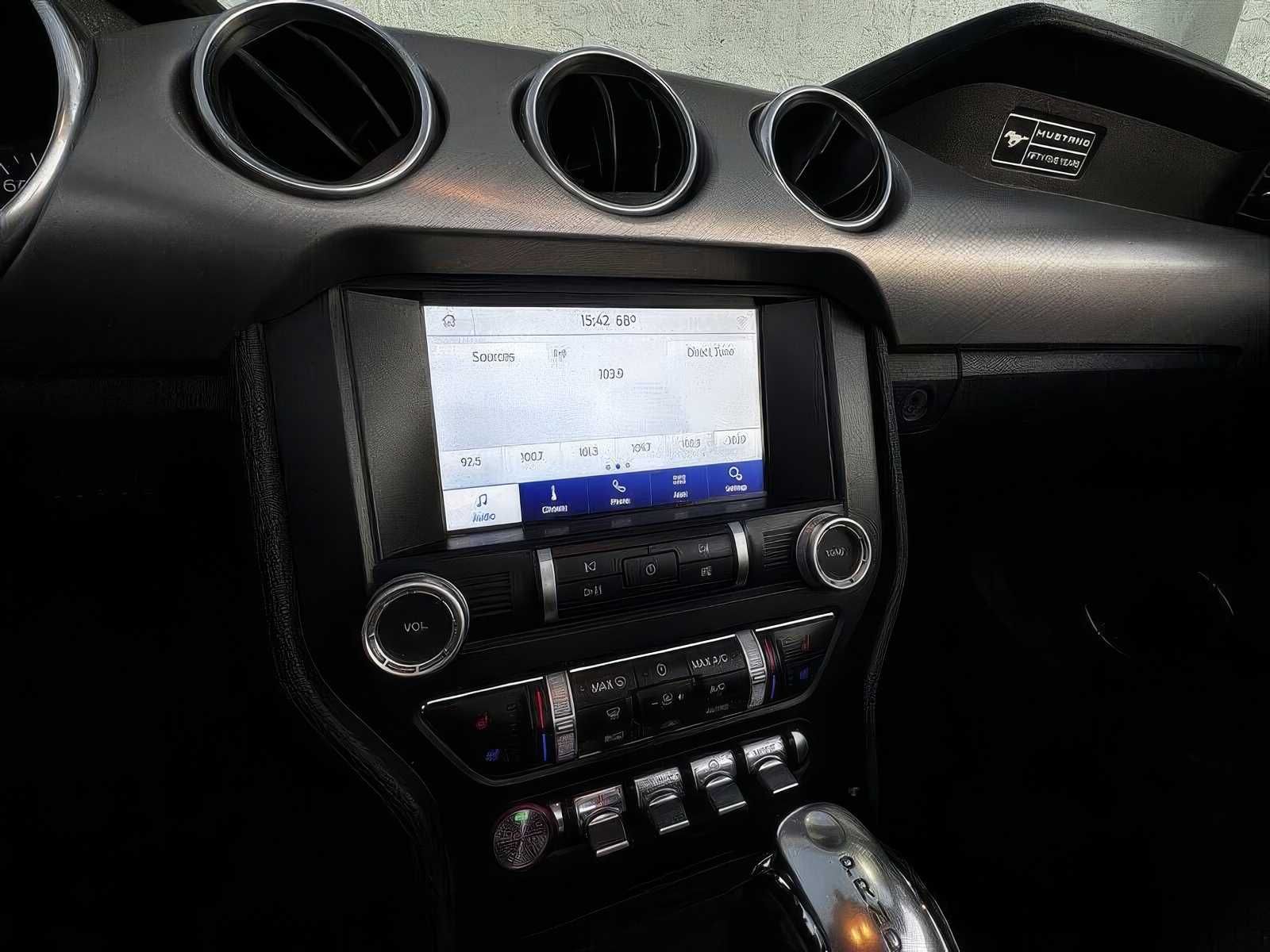 2020 Ford Mustang EcoBoost