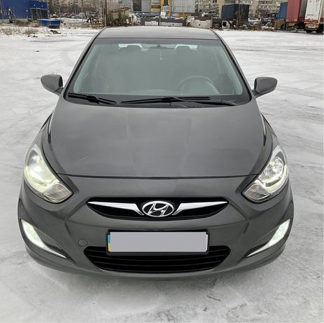 Срочно Hyundai Accent RB 1.6 AT 2011 г. (Official)