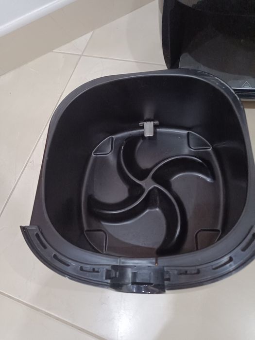 Airfryer Philips Viva Collection HD9220 com extra
