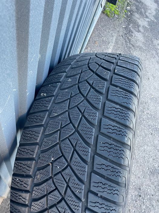 4 opony zimowe GoodYear Ultra Grip Performance 235/50/19