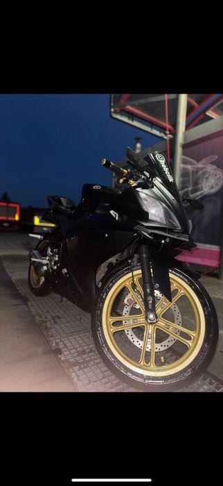 Yamaha yzf r125 akrapovic