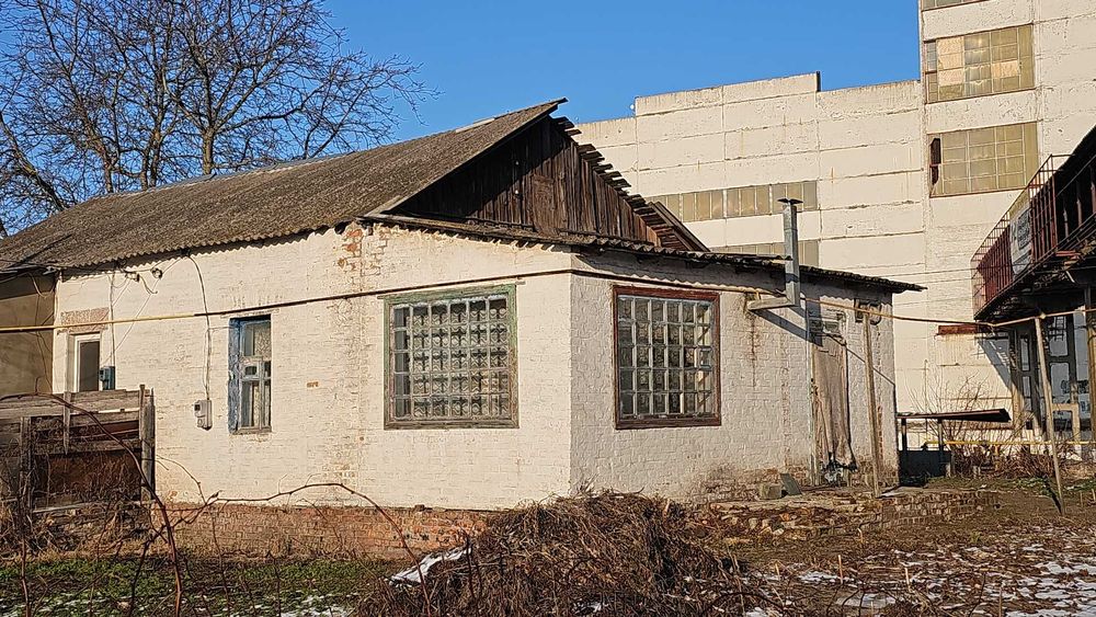 Продажа частини будинку в місті Яготин, газ, електроживлення.