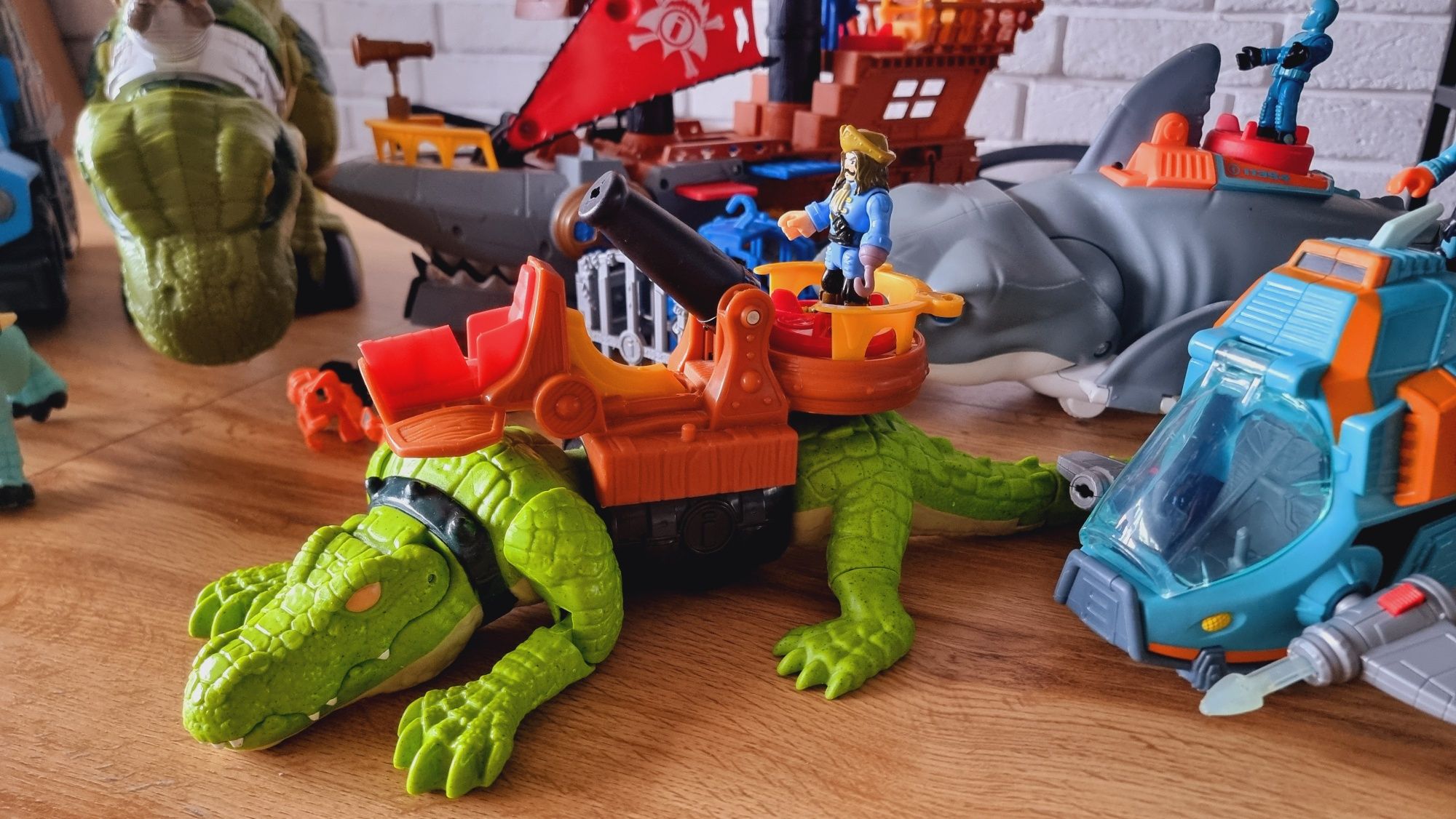 Imaginext wielki zestaw, statek, rekin, krokodyl, dinozaur, ciężarówka