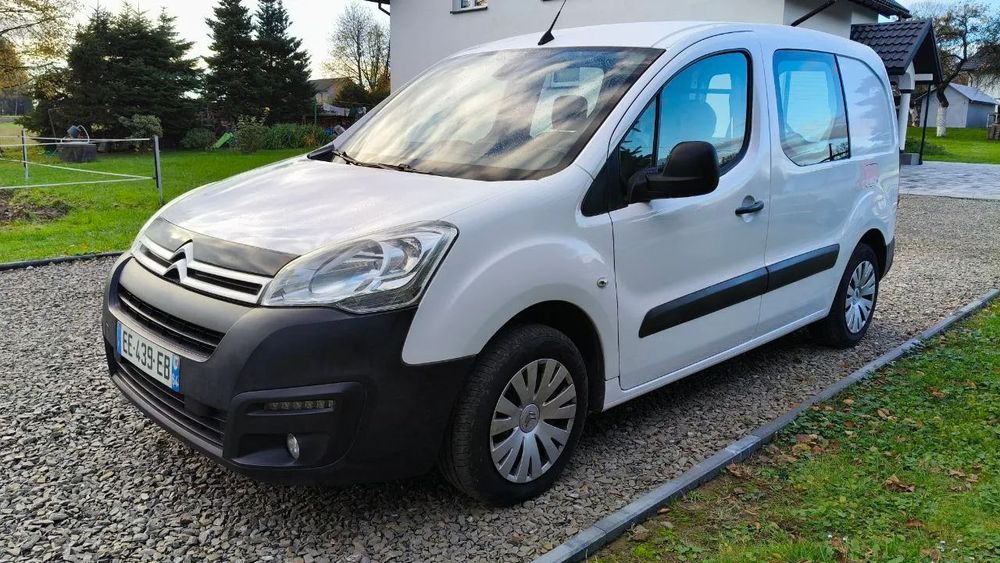 Citroën Citroen Berlingo II 2016 1.6 BlueHdi 120KM 3 miejsca VAN BEZWYPADEK  Citroen Berlingo II 2016 1.6 BlueHdi 120KM 3 miejsca VAN BEZWYPADEK