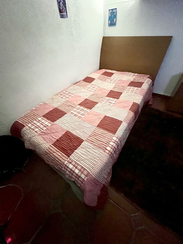 Cama de Solteiro com colchão