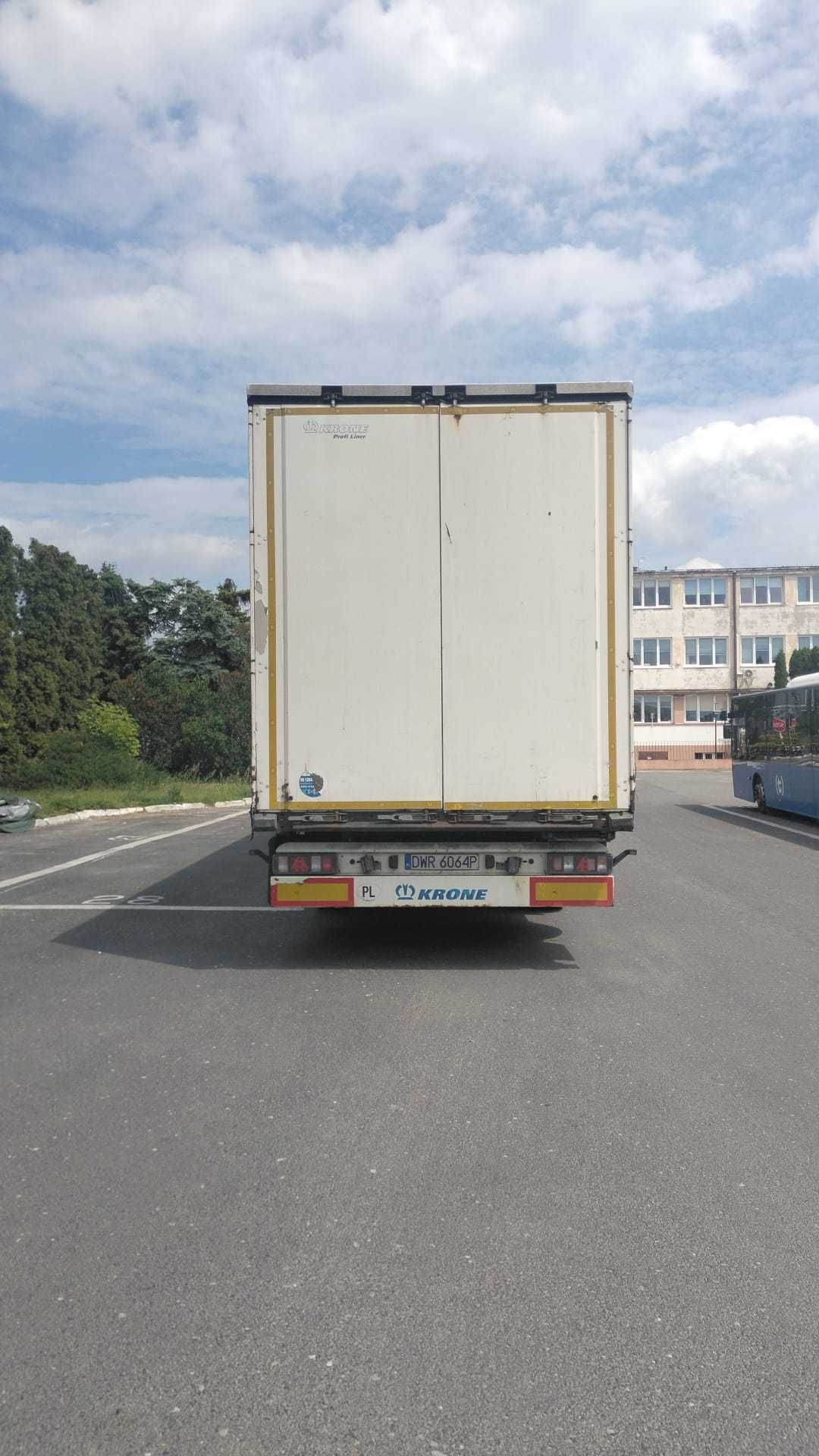 Naczepa Krone SD Plandeka w eksploatacji. 2013 rok , stan BDB podn. oś