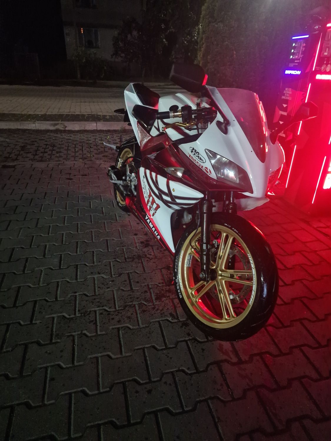 Yamaha yzf r125  2013