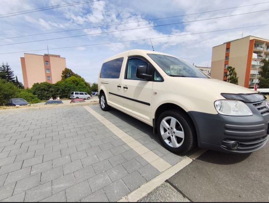 Продам cady 2010