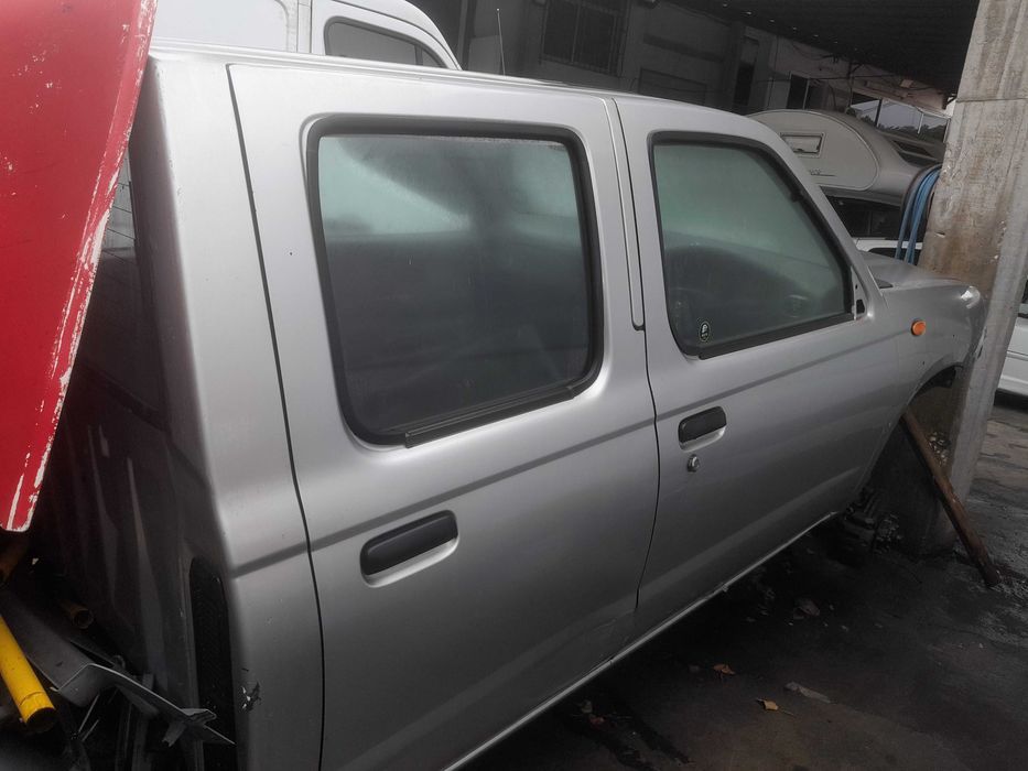 Nissan Navara Material interiores