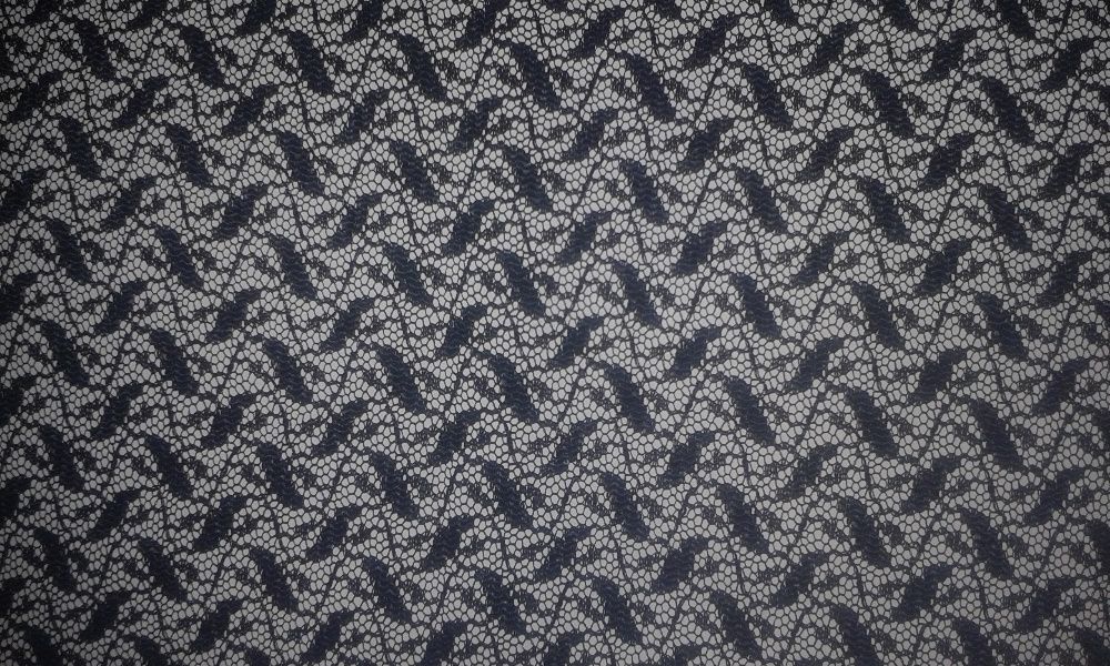 Отрез гипюра 5м черный