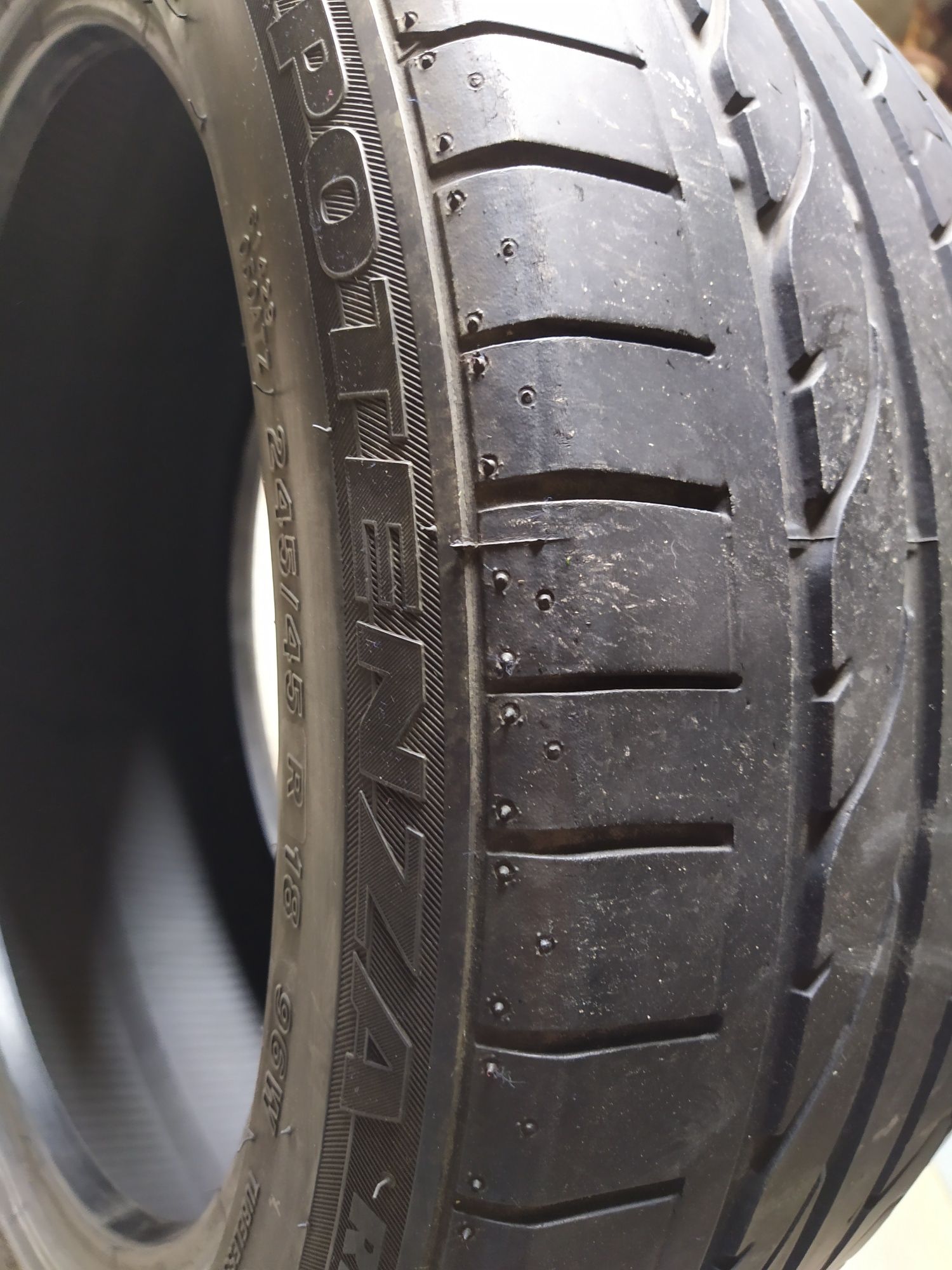 Opony letnie Bridgestone 245/45 r18