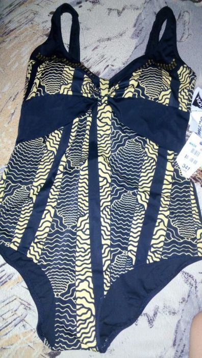 Цельный купальник Lycra