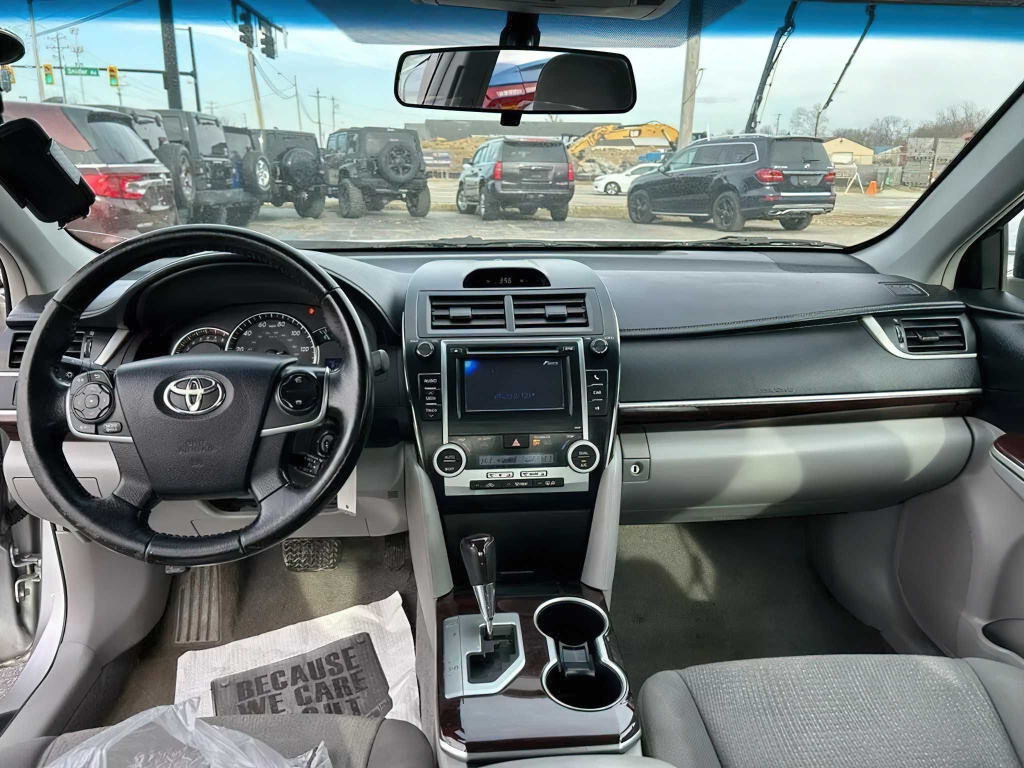 Toyota Camry 2014 XLE