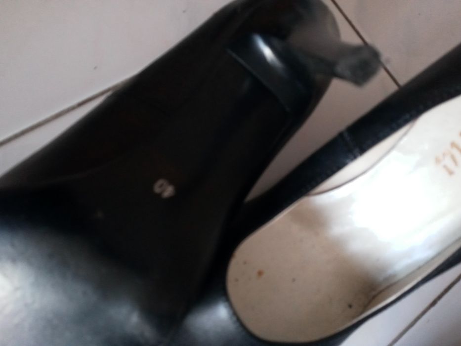 Czylenka czarne obcas Bozena wsuwane 37