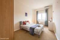 670242 - Quarto com cama de casal em apartamento com 7 quartos