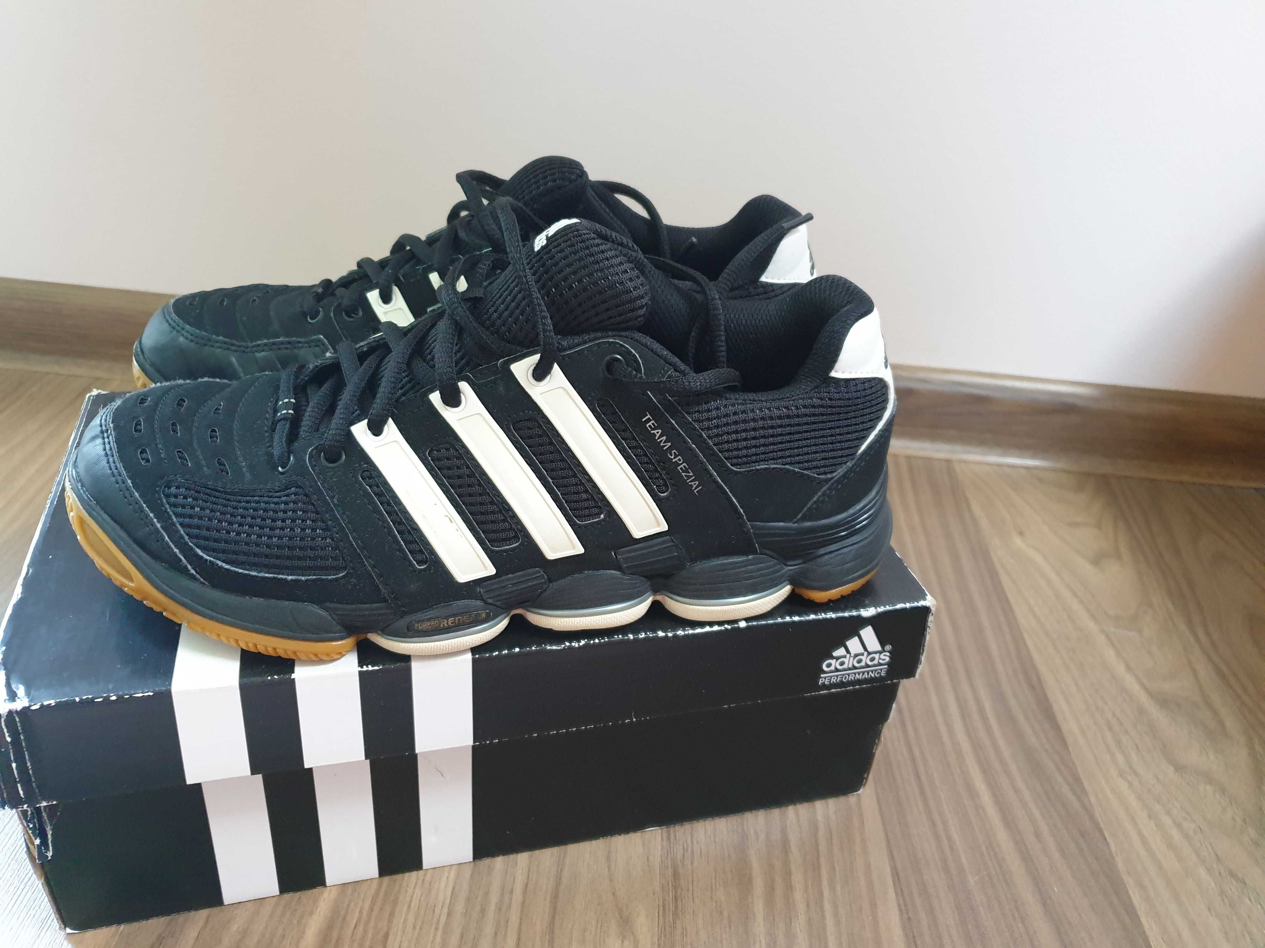 Adidas Stabil Team Spezial roz 42