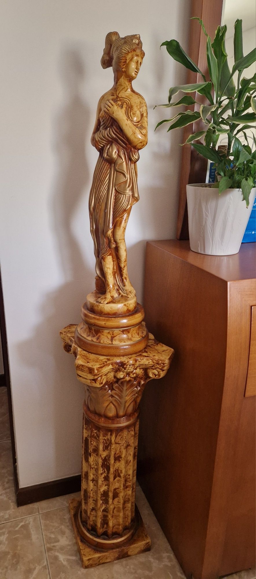 Estátua como nova