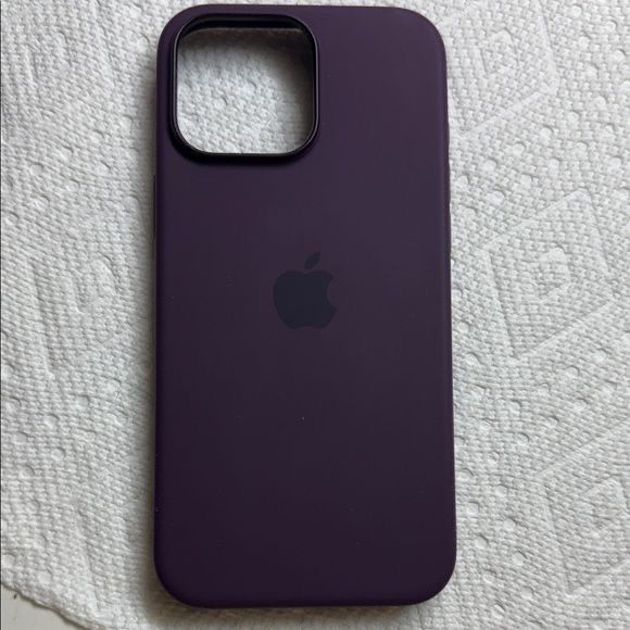 Чохол на айфон 14 plus