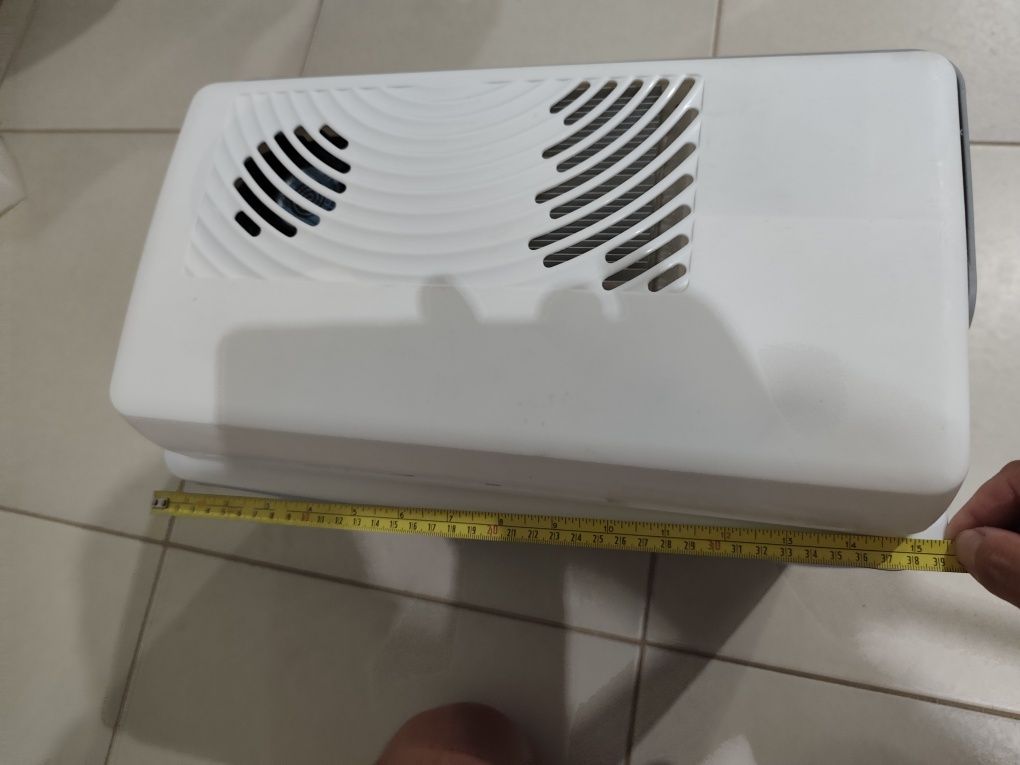 Geleira elétrica Crivit modelo 108075.
