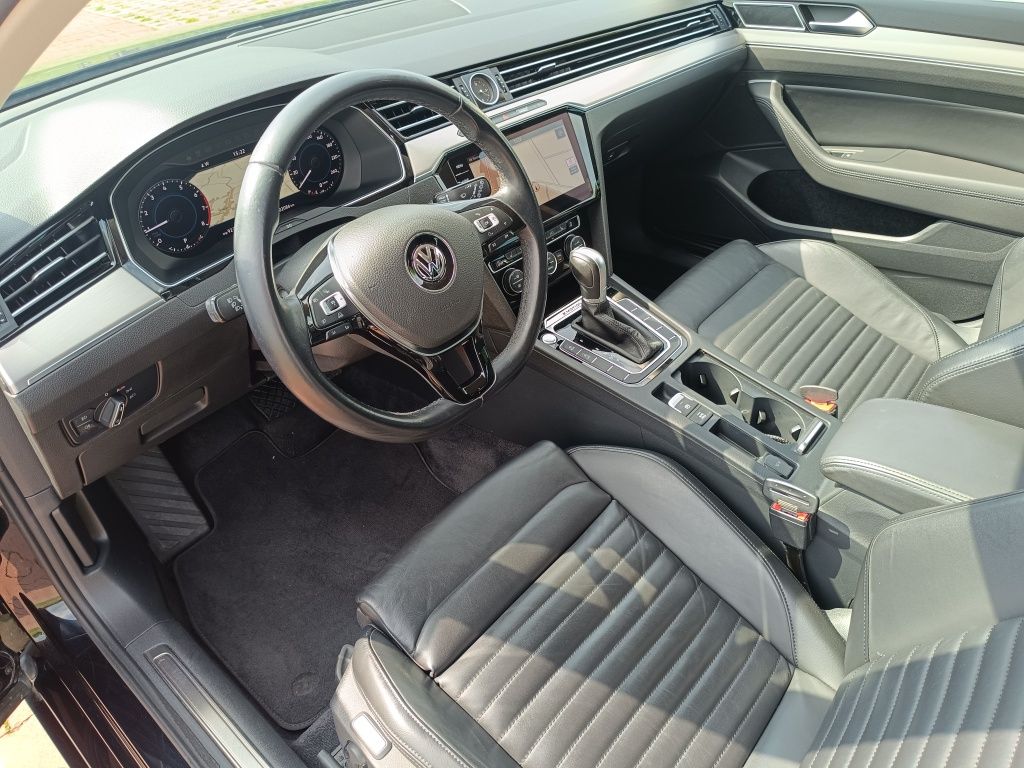 Volkswagen Passat B8 Highline 2.0 TSI 280KM 4x4 DSG • 2018 • Virtual