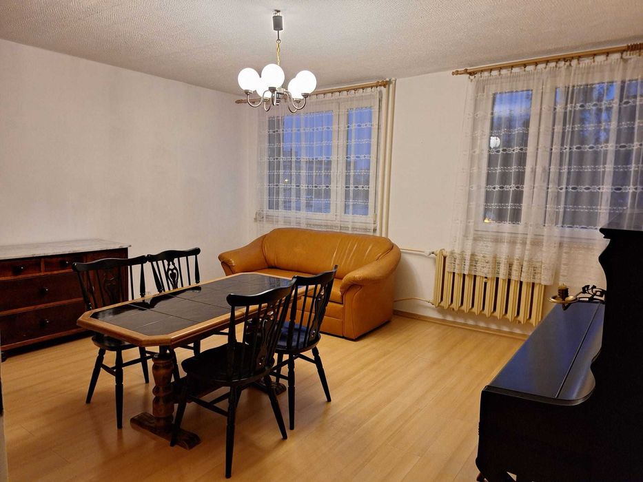 3-pokojowe, przestronne mieszkanie z balkonem na wynajem, 57m2