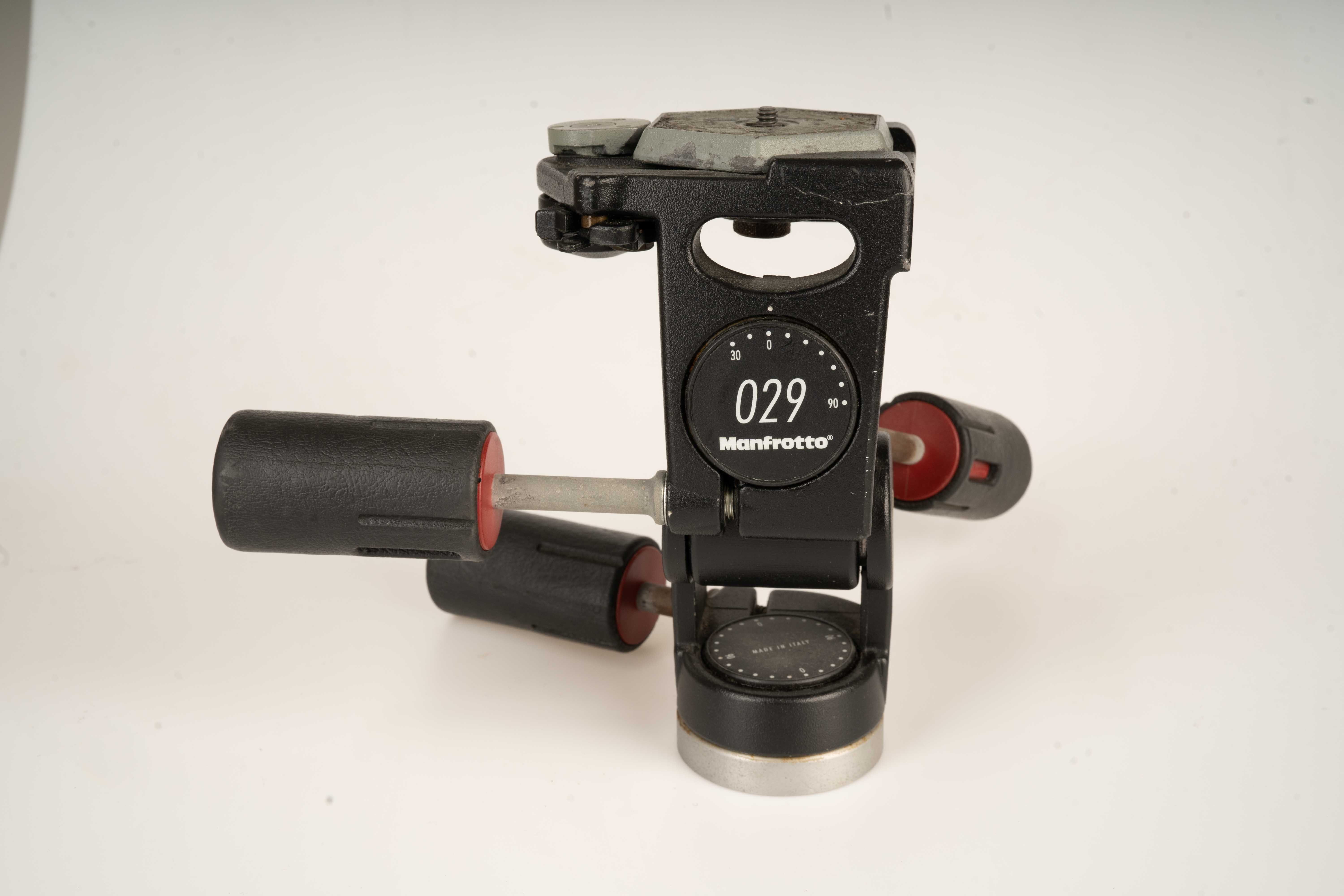 Cabeça tripé Manfrotto 029