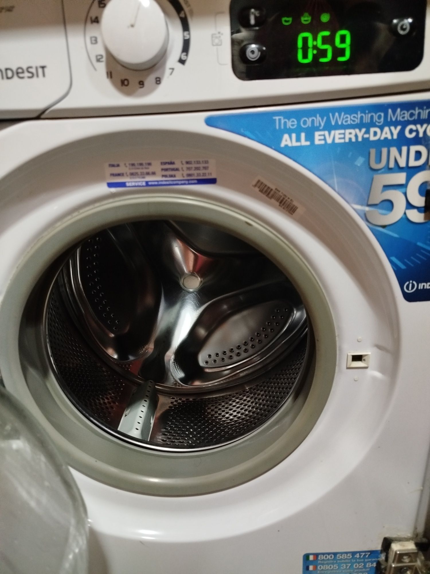 Máquina de lavar roupa Indesit