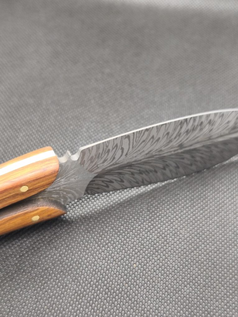 Faca Feather Nova