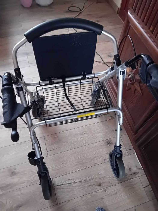 Balkonik Chodzik siedzisko z koszykiem na zakupy jak nowy (WYSYŁAM)