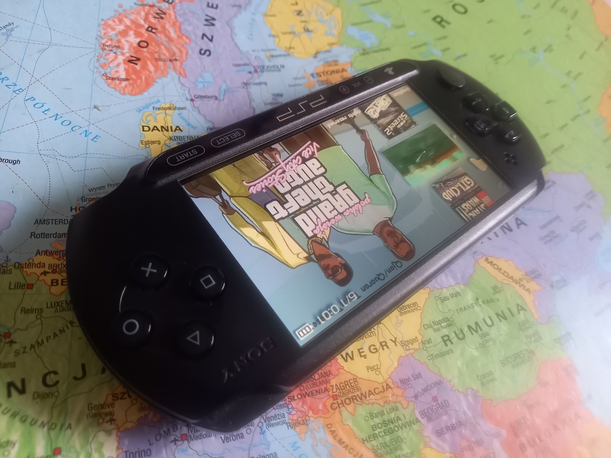 Konsola Sony psp Street 1004 4gb 25 gier