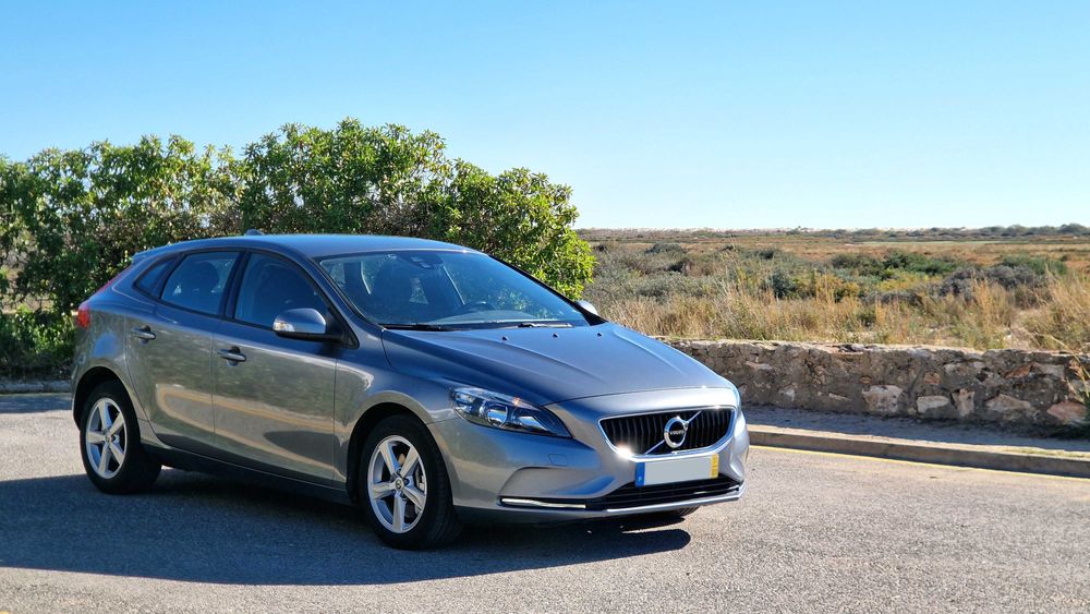 Volvo V40 D2 Kinetic | 68.900kms | Caixa Automática