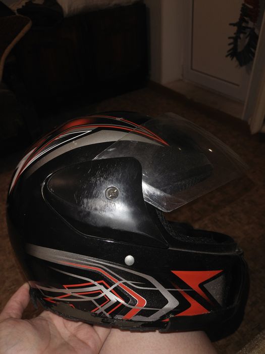 Продам шлем для скутера