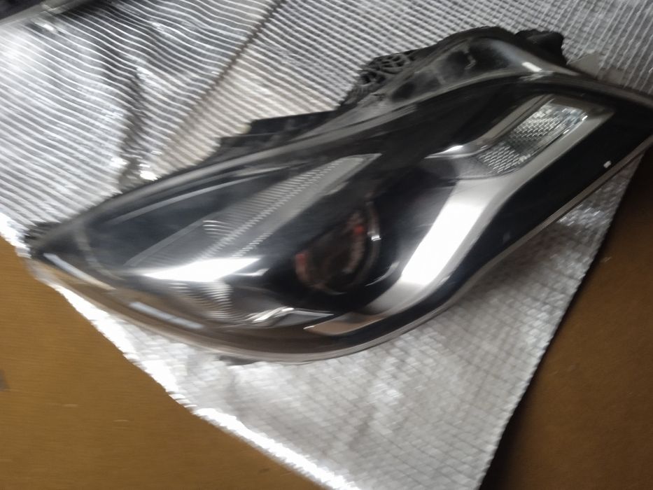 Фари Opel Insigma