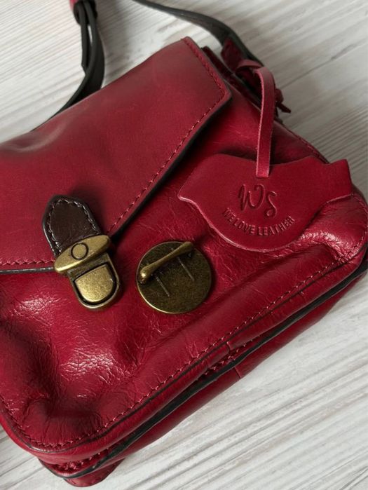 Шкіряна сумка від White Stuff