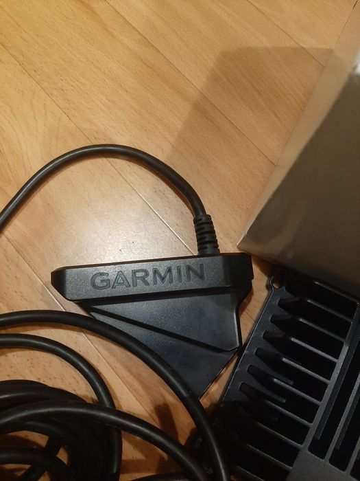 Система Panoptix LiveScope с LiveScope GLS10 Sonar  и Panoptix 32