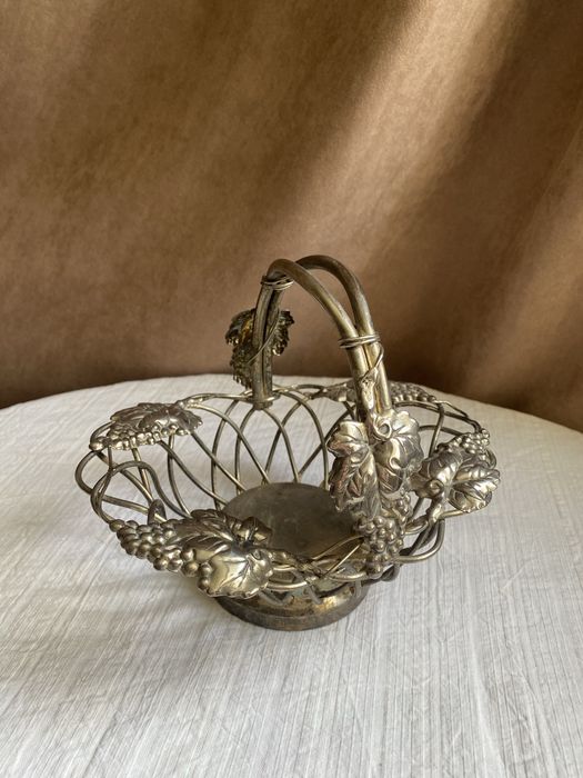 Кошичок з металу,кошичок металевий