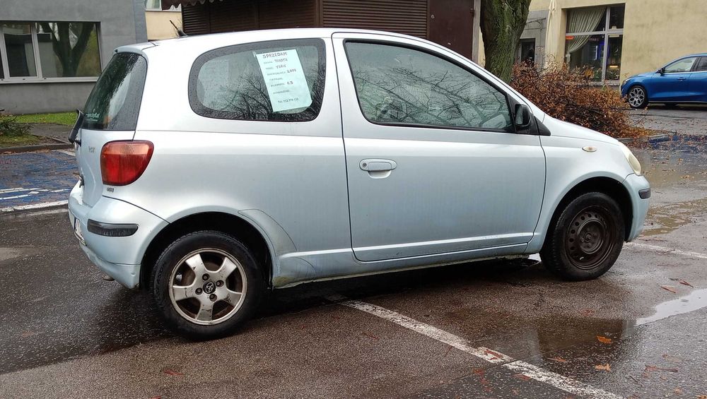 Yaris Lift  1.3 z długimi opłatami