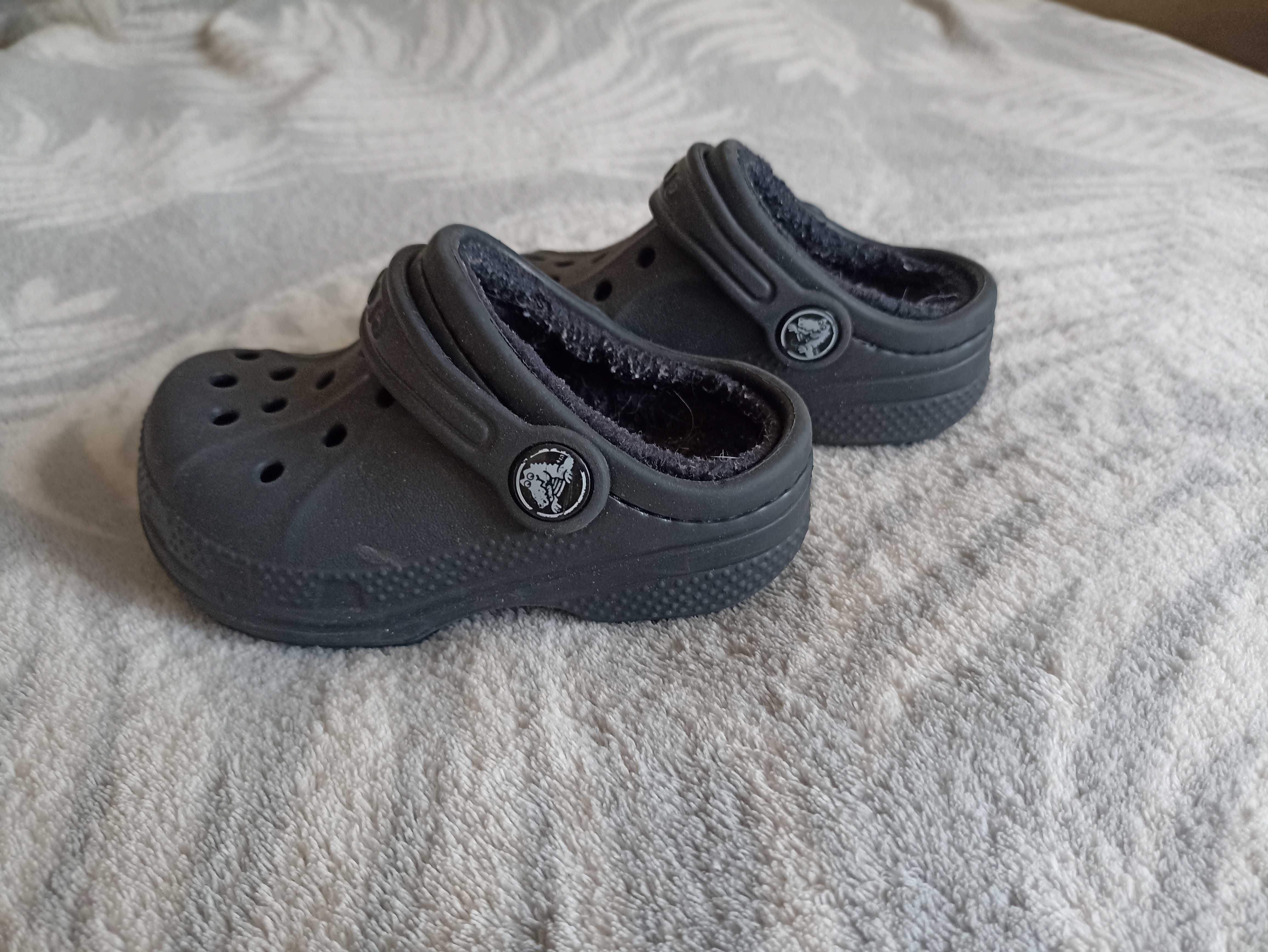 klapki Crocs 22/23