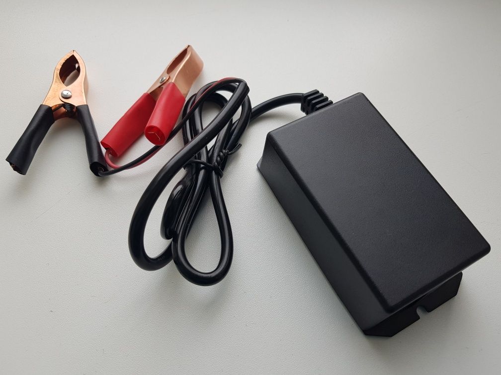 Зарядное устройство ЗУ 5V 5В 3A USB телефона и др. от аккумулятора 12V