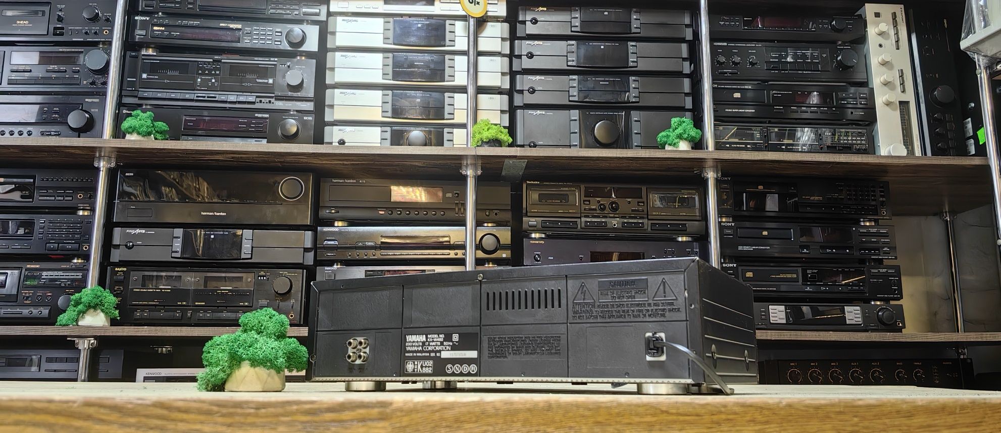 Касетний програвач Yamaha KX-W482