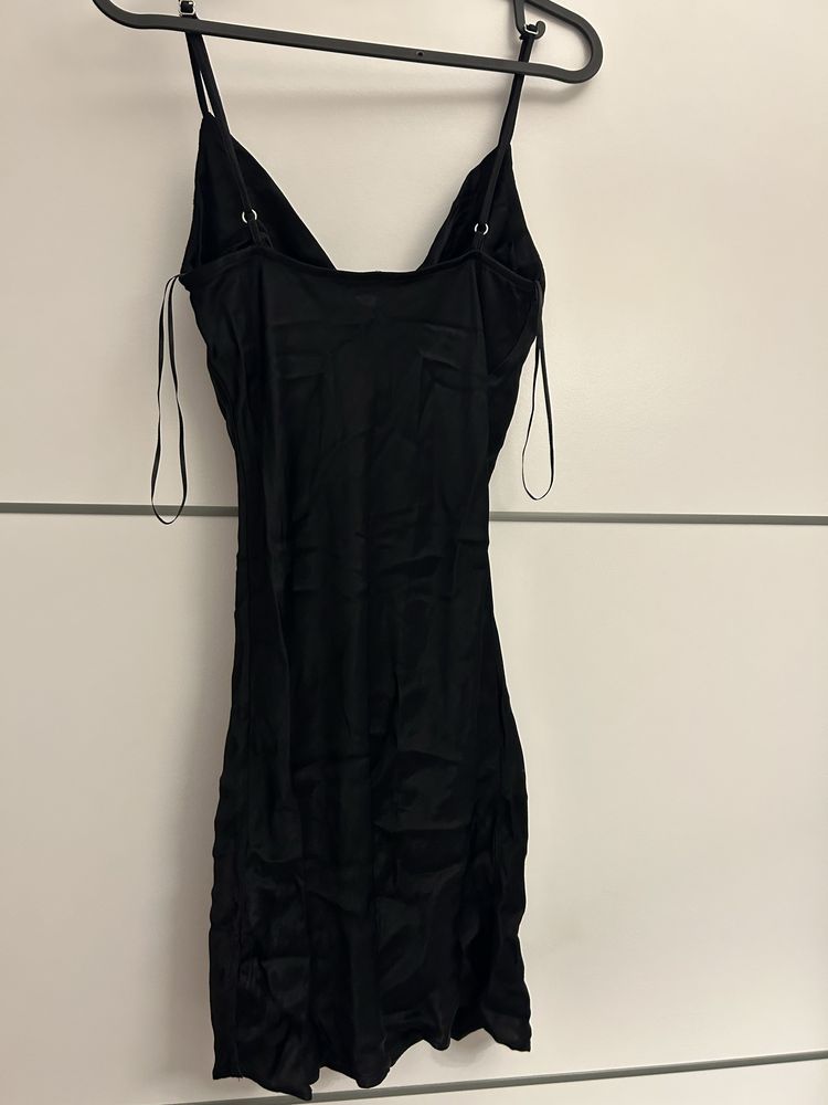 Vestido acetinado