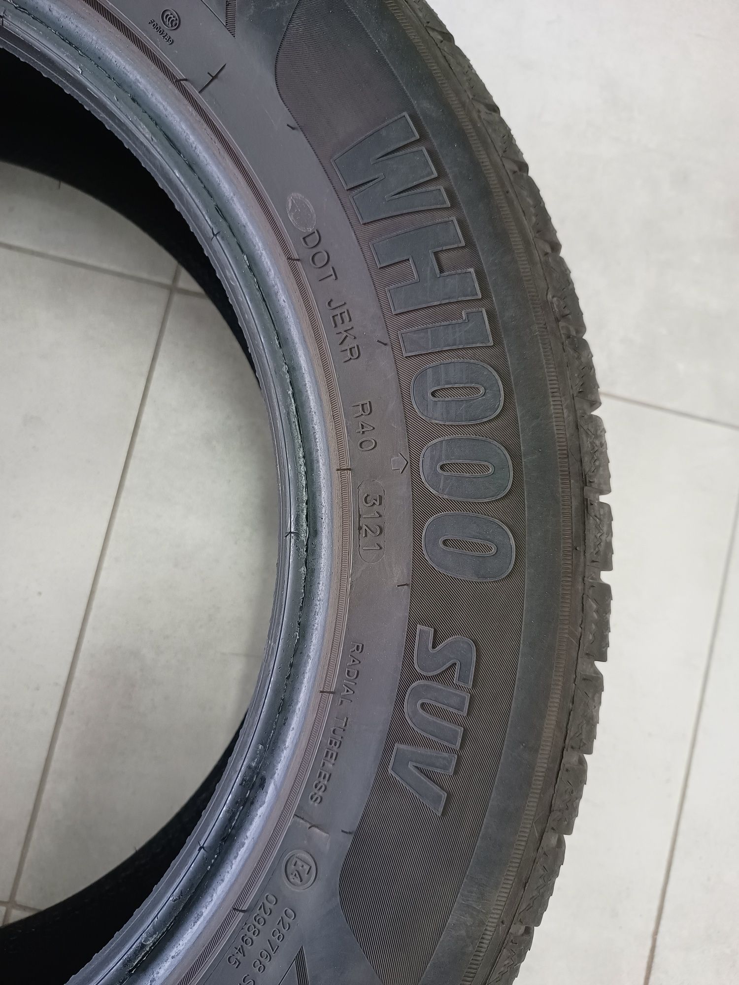 Opony zimowe 235/60R18 DOT 2021